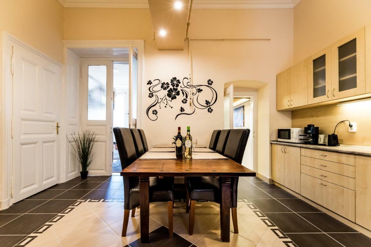 Bpr A2 Downtown Comfy Apartment Budapest Exterior photo